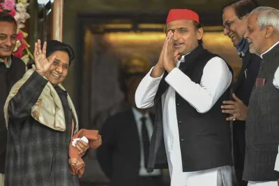 mayawati and akhilesh yadav- India TV Hindi