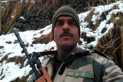 <p>tej bahadur yadav</p>- India TV Hindi