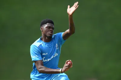 IPL 2019: Mumbai Indians receive a shot in the arm as Alzarri Joseph replaces injured Adam Milne- India TV Hindi