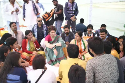 Choose govt for yourself, India is yours, says Priyanka Gandhi in Prayagraj- India TV Hindi