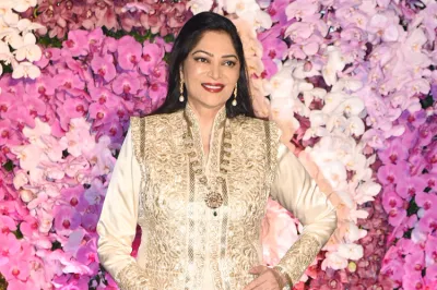  simi garewal- India TV Hindi