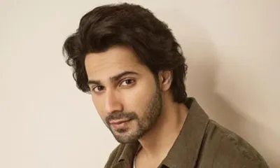 Varun Dhawan to star in Govinda's Coolie No 1 remake- India TV Hindi