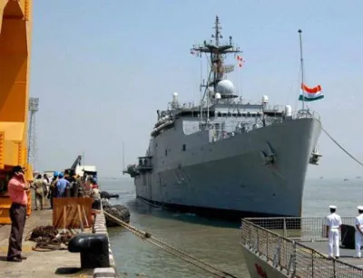 <p>INS Kolkata</p>- India TV Hindi