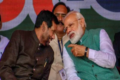 <p>ram vilas paswan and narendra modi</p>- India TV Hindi