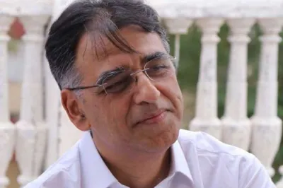 <p>Pakistan's Finance Minister Asad Umar quits ahead of IMF...- India TV Hindi