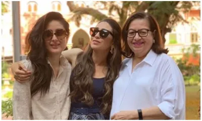 Kareena kapoor khan with family- India TV Hindi