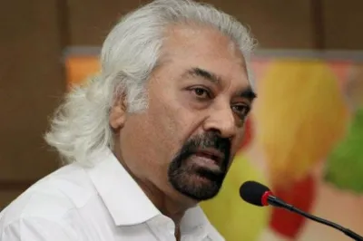 BJP slams Pitroda for 'what happened, happened' 1984 riots remark | PTI File- India TV Hindi