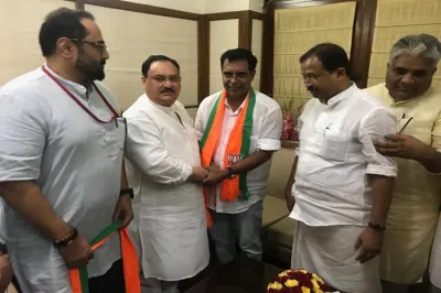 Former Congress leader AP Abdullakutty joins BJP in presence of JP Nadda- India TV Hindi