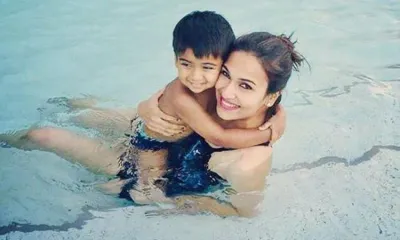 Soundarya Rajinikanth with her son- India TV Hindi