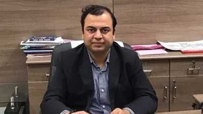 Gujarat IAS officer Gaurav Dahiya suspended on charges of bigamy and cheating | Twitter Photo- India TV Hindi