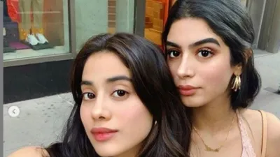 janhvi kapoor and khushi kapoor- India TV Hindi