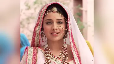 Paridhi Sharma- India TV Hindi