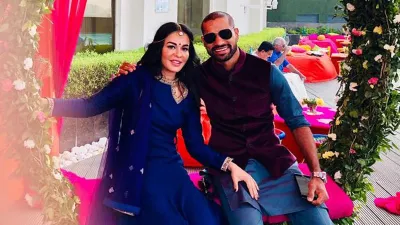 Happy Karwa Chauth : Shikhar Dhawan wished away from his wife Aisha through this special photo- India TV Hindi