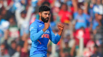 Debate ended! Captain Virat Kohli will Choose Ravindra Jadeja For throw to save his life- India TV Hindi