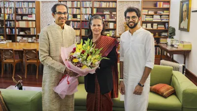 Congress President Sonia Gandhi with Maharashtra Chief Minister Uddhav Thackeray in New Delhi.- India TV Hindi