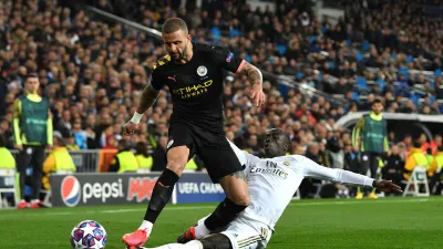 Manchester City defender Kyle Walker violates lockdown rules by giving party at home- India TV Hindi