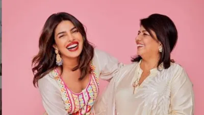 priyanka chopra and madhu chopra- India TV Hindi