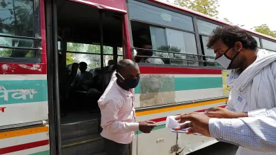 UP Bus- India TV Hindi