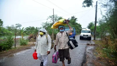 cyclone amphan,cyclone amphan,amphan cyclone live updates,amphan cyclone updates,landfall of cyclone- India TV Hindi