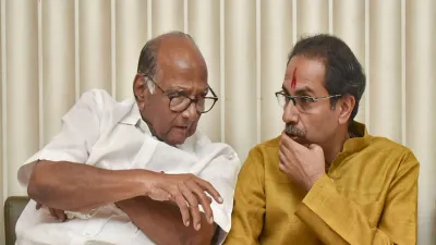 Sharad Pawar holds meeting with Uddhav Thackeray at Matoshree- India TV Hindi