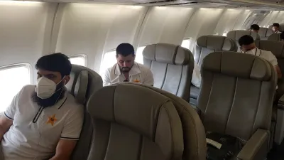 Pakistan's 31-member team reached England, will have to stay in isolation for 14 days- India TV Hindi