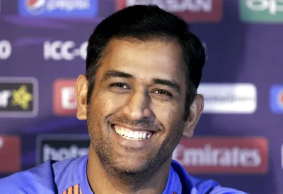 ms dhoni retirement, ms dhoni retires, ms dhoni Lakshmipathy Balaji, Lakshmipathy Balaji ms dhoni, L- India TV Hindi