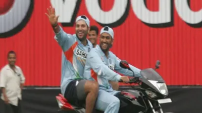 MS Dhoni and Yuvraj Singh- India TV Hindi