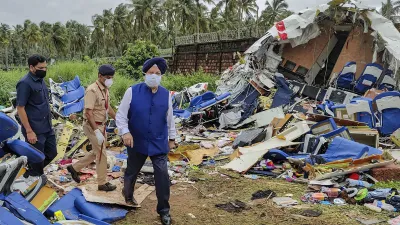 plane crash Ministry of Aviation was alerted about risks in landing on Kozhikode runway in 2011 । वि- India TV Hindi