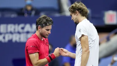 Us open 2020,us open 2020 hugs,us open 2020 coronavirus restrictions,dominic thiem alexander zverev - India TV Hindi