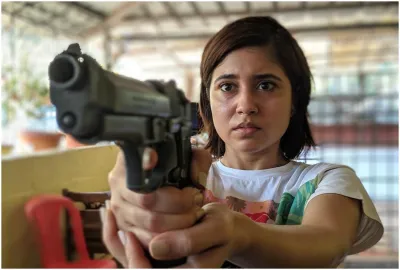 Mirzapur Golu Gupta aka Shweta Tripathi know all details about her-दिल्ली  की रहने वाली हैं 'मिर्जापुर' की 'गोलू गुप्ता', असल जिंदगी में हैं बड़े  अधिकारी की बेटी - India TV Hindi