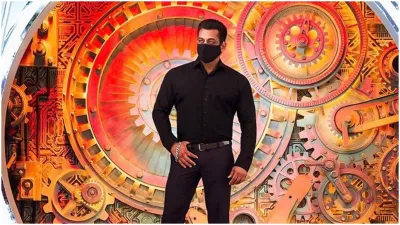 Salman Khan shares the first picture from the grand premiere of Bigg Boss 14- India TV Hindi