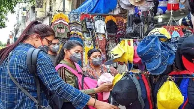 Weekly markets reopen in Delhi - India TV Hindi