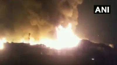 Fire broken out at a slum area in Ghaziabad- India TV Hindi