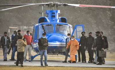 नए कोरोना से बचने के लिए CM योगी ने दिया निर्देश, कहा- अतिरिक्त सतर्कता बरतें- India TV Hindi