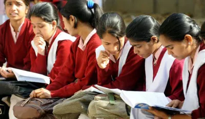 CBSE 10th, 12th बोर्ड एग्जाम के लिए इसदिन जारी करेगा डेटशीट, शिक्षा मंत्रालय ने की घोषणा- India TV Hindi