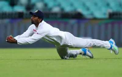 Wriddhiman Saha caught amazing catch in practice match, won the heart of Indian fans- India TV Hindi