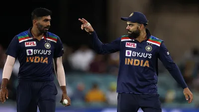 Jasprit Bumrah and Virat Kohli- India TV Hindi