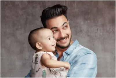 Aayush Sharma and Ayat- India TV Hindi