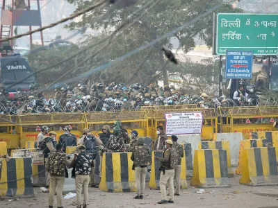 Delhi Police Farmers Chakka Jam These steps taken to prevent Measures violence- India TV Hindi