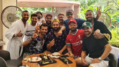 Rishabh Pant and Ravi Shastri share pictures of Indian players after winning first ODI- India TV Hindi