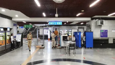 Delhi Metro Yellow line Patel Chowk New Delhi Chawri Bazar Chandni Chowk Entry closed Delhi Metro के- India TV Hindi