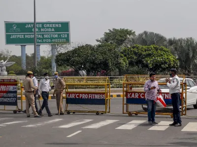 12 people died in Noida and 15 in Ghaziabad due to Coronavirus, know how many cases came in 24 hours- India TV Hindi