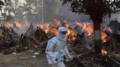 Coronavirus Deaths in India surpasses 2 lakh mark April Month death count above 38000 कोरोना से होने- India TV Hindi