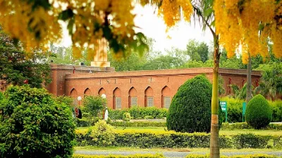 Aligarh Muslim University AMU asks students to vacate hotel AMU ने छात्रावास खाली करने का आदेश जारी - India TV Hindi