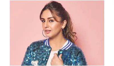 huma qureshi delhi to mumbai journey latest news in hindi - India TV Hindi