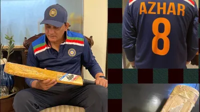 Mohammad Azharuddin again caught his historical bat, he did this amazing- India TV Hindi