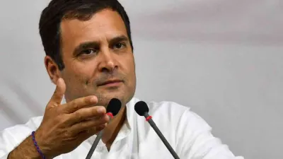 जिनके पास इंटरनेट नहीं, उन्हें भी टीकाकरण की सुविधा मिलनी चाहिए: राहुल - India TV Hindi