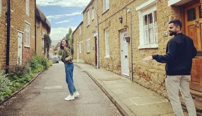 anushka sharma and virat kohli casually prancing around england see pictures - India TV Hindi