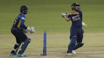 Ishan Kishan hit a stormy half-century, set a flurry of records- India TV Hindi