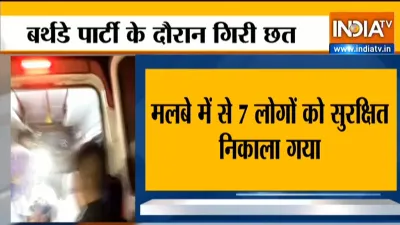 यूपी के आगरा में बड़ा हादसा, मकान की छत गिरी, मलबे में दबे 7 लोगों को निकाला गया- India TV Hindi